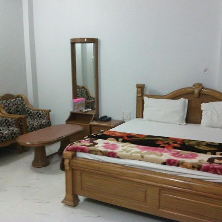 Dynasty Guest House Varanasi Exterior photo